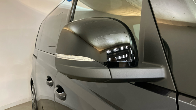 Volkswagen ID. Buzz 250kW GTX Pro 86kWh 5dr 4MOTION LWB Auto [7 Seat] Electric Estate - Image 30